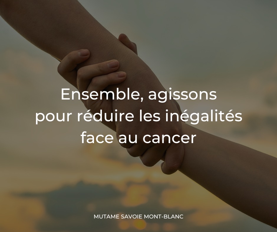 Deux personnes pratiquent la méditation en position du lotus, avec les mains posées sur les genoux et les doigts formant le geste du mudra. Aidants.